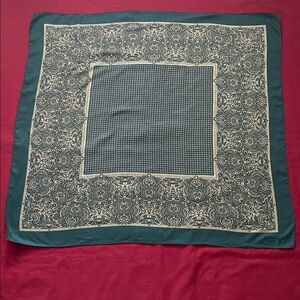 Foxcroft Large Hunter Green scarf